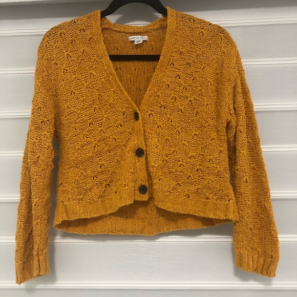 Bright yellow American Eagle cardigan. Comfy and casual wear - Picture 1 of 4